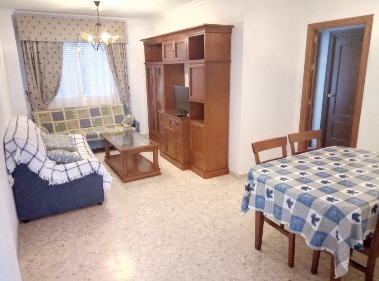 Apartamento Villamartin, Tranquilo Y Con Parking Кониль-де-ла-Фронтера Экстерьер фото